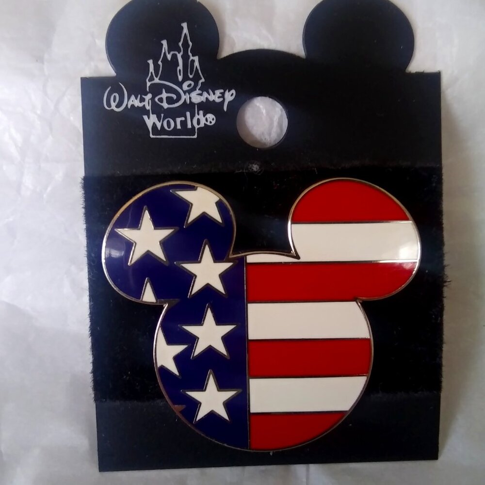 Disney Mickey Mouse Flag Collectors Pin- Vintage- Like New